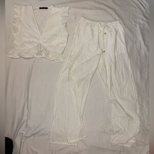 2 piece white pant set. Size S